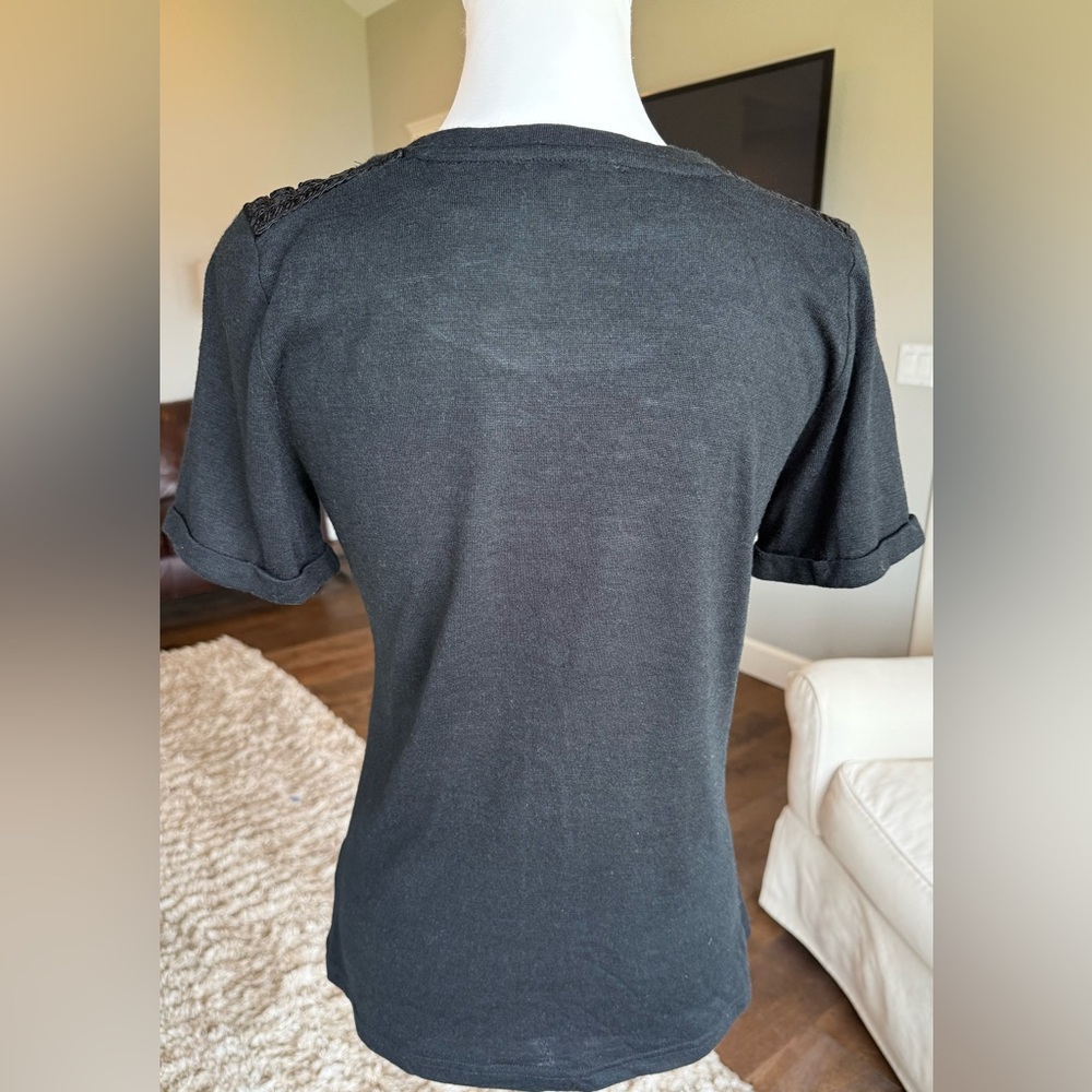 Skies Are Blue XS Black Ryliee Embroidery Short Sleeve Knit Top - Picture 4 of 8